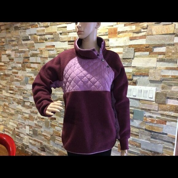 Abercrombie & Fitch Tops - ABERCROMBIE & FITCH Sweatshirt 